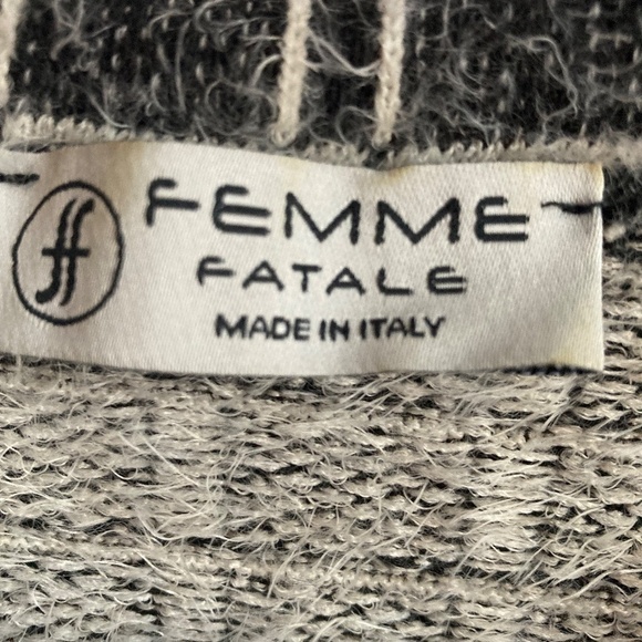 FEMME FATALE SOFT SWEATER - Picture 3 of 5